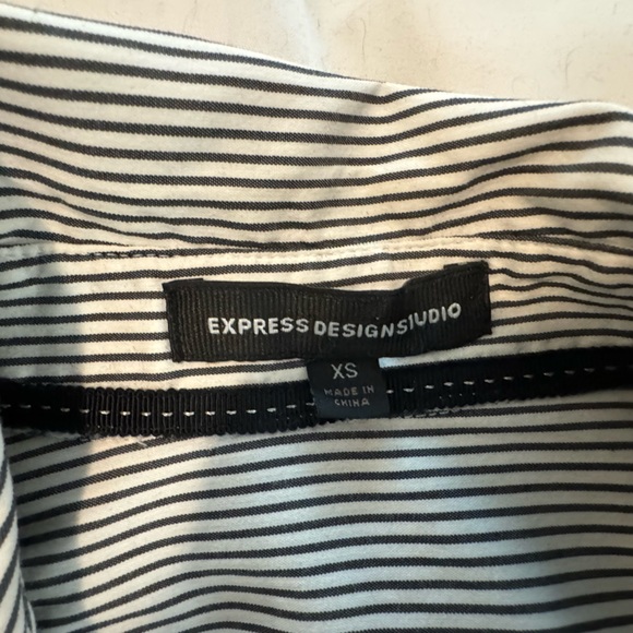 Express Design Studio Button Down Shirt xs - Picture 5 of 9
